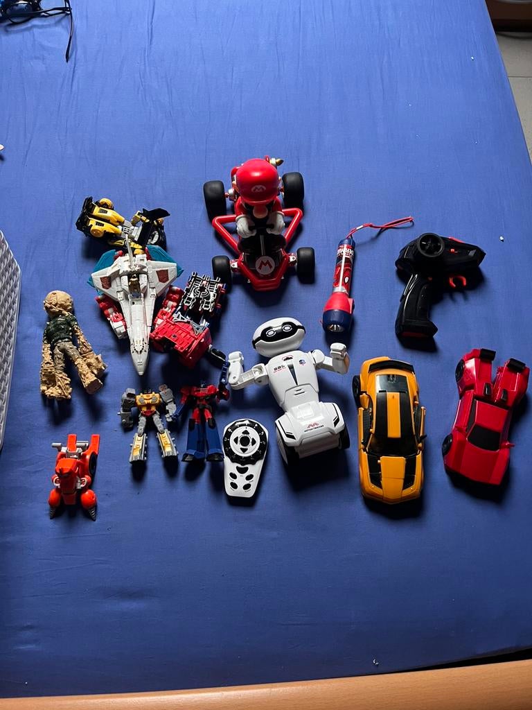 Allerlei robots en transformers, Ophalen, Zo goed als nieuw