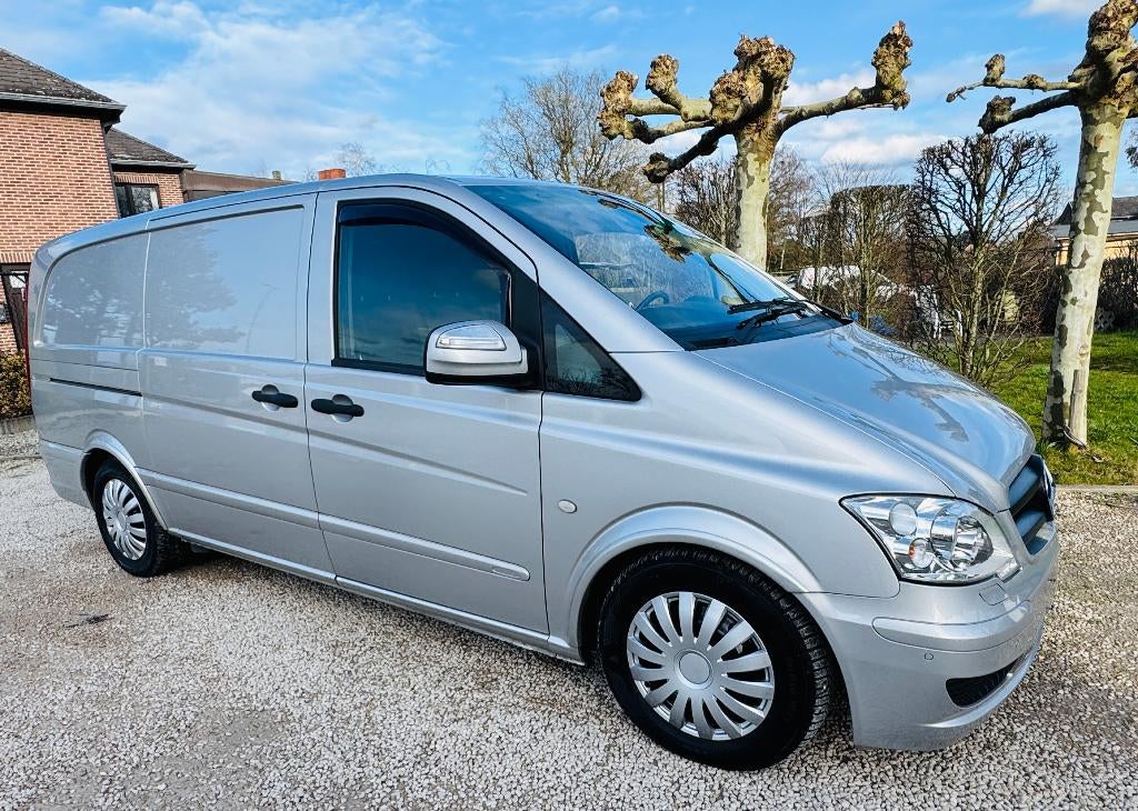 PRACHTIGE MERCEDES VITO 3.0CDI V6 AUTOMAAT AIRCO TREKHAAK, Auto's, Automaat, Euro 5, Achterwielaandrijving, Zwart