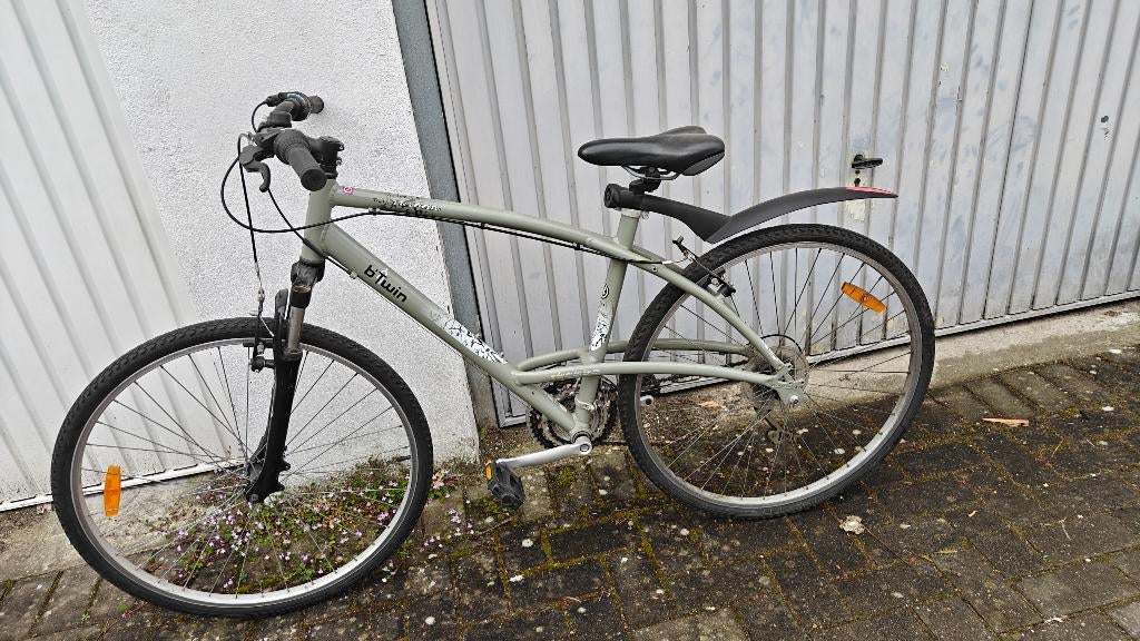 B'Twin Tribal Trail hybride fiets, Fietsen en Brommers, Ophalen, Gebruikt, Overige merken, Versnellingen