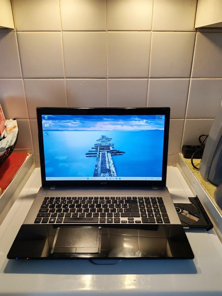 Ordinateur portable Acer Aspire V3-731 - Caméra 17,3, Informatique & Logiciels, Ordinateurs portables Windows, Comme neuf, 17 pouces ou plus