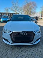 Audi A3 Sportback e-tron 1.4 TFSI PHEV Design S tronic, 4 cilinders, Wit, Hybride Elektrisch/Benzine, https://public.car-pass.be/vhr/5e78bad1-5d29-4e40-9531-5ed529e0e329
