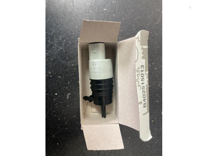 Pompe lave-glace avant d'un Mercedes C-Klasse, Neuf, 3 mois de garantie, -, -