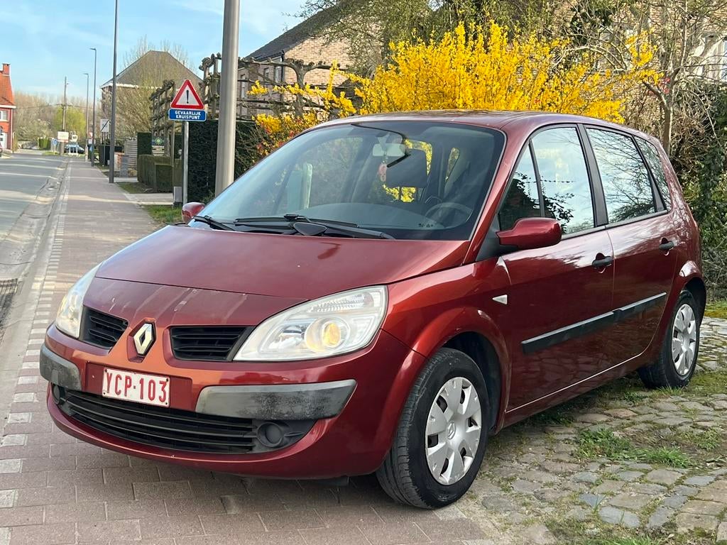 Renault Scenic 1.4ESSENCE Prête a immatricule, Euro 5, Achat, 4 portes, Boîte manuelle