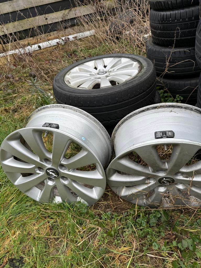 Jantes opel astra ou zafira 205/50/17, Enlèvement ou Envoi, Jante(s)