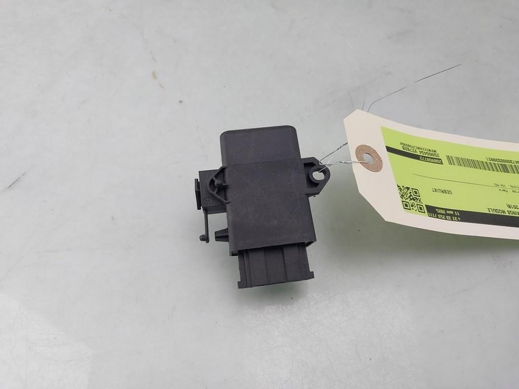 DIVERS Stoelverwarmings module Polo VI (AW1) (|2Q0959772|), Utilisé, Volkswagen