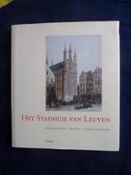 HET STADHUIS VAN LEUVEN, Ophalen of Verzenden, Zo goed als nieuw