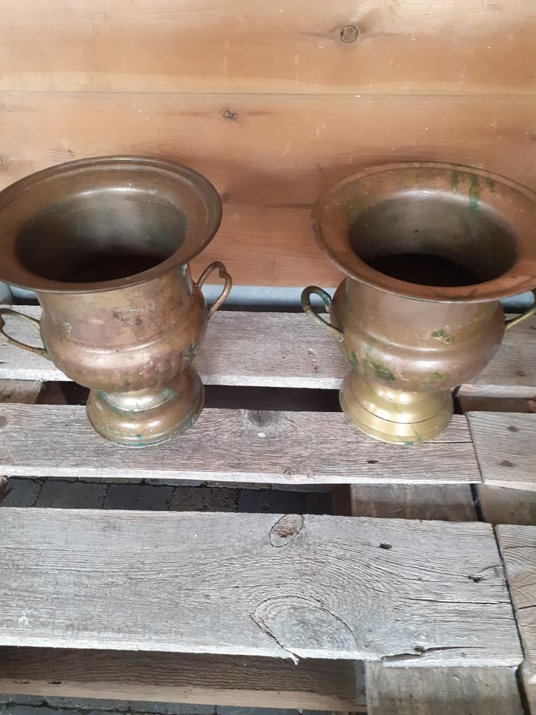 Koperen vazen, Enlèvement