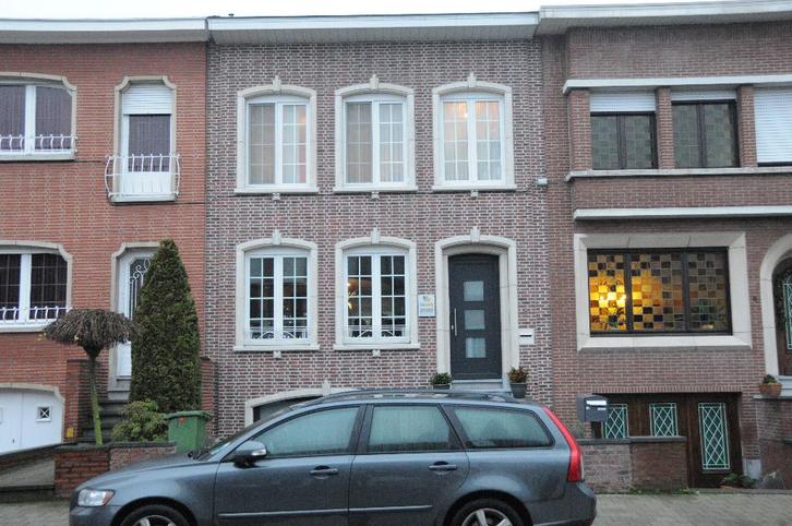 Co-houser gevraagd in ruime beletagewoning, Immo, Huizen te huur, Antwerpen (stad), Tussenwoning, Direct bij eigenaar, B