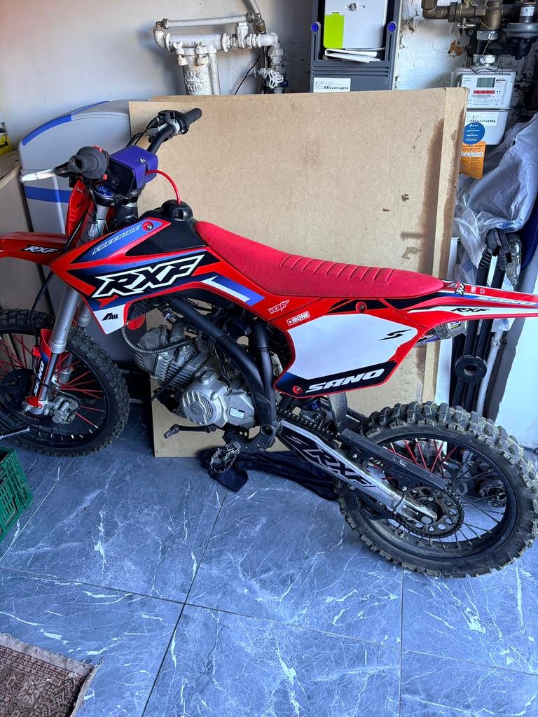 Rxf 200cc, Enlèvement ou Envoi, Comme neuf