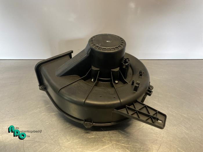 Moteur de ventilation chauffage d'un Seat Ibiza (Ibiza 08-), -, 3 mois de garantie, Utilisé, -