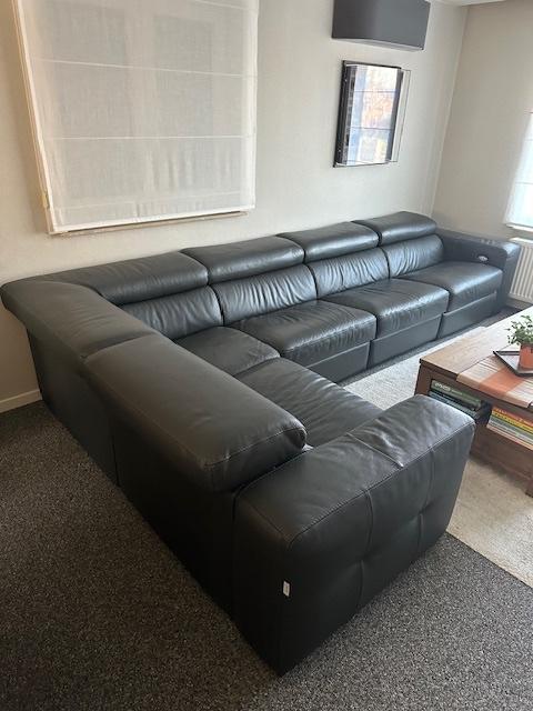 Lederen hoeksalon, Huis en Inrichting, Zetels | Zetels, Gebruikt, Hoekbank, Vierpersoons of meer, 300 cm of meer, 150 cm of meer