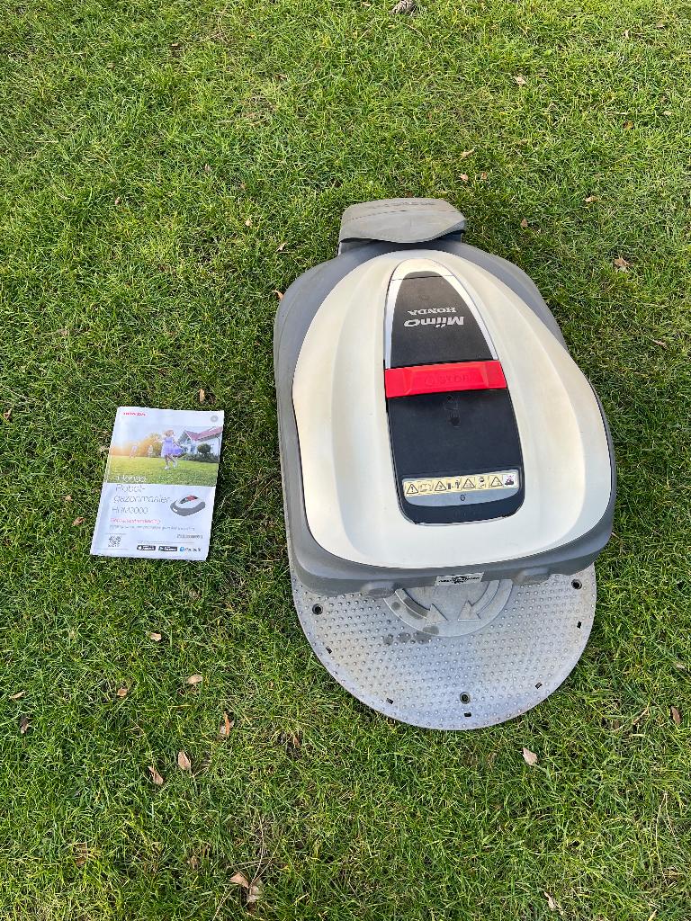 Robotmaaier Honda Miimo HRM3000, Tuin en Terras, Robotmaaiers, Zo goed als nieuw, Meer dan 25 cm, Bestuurbaar via app, Ophalen