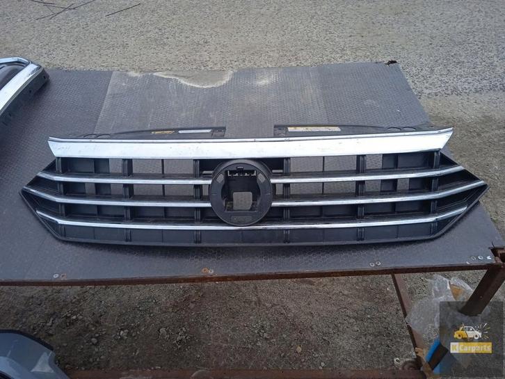17A.853.653E, VW Jetta VII 2018 - 2022 dummygrill onder de r, Auto-onderdelen, Carrosserie, Volkswagen, Gebruikt