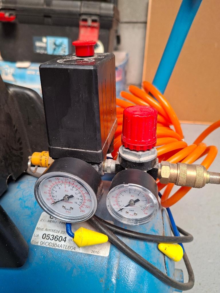 Luchtcompressor Atlas Copco, Bricolage & Construction, Compresseurs, Comme neuf, Enlèvement, 6 à 10 bars, 25 à 100 litres