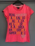 'T shirt XS - S ( Superdry ), Vêtements | Femmes, T-shirts, Manches courtes, Enlèvement ou Envoi, Superdry, Comme neuf