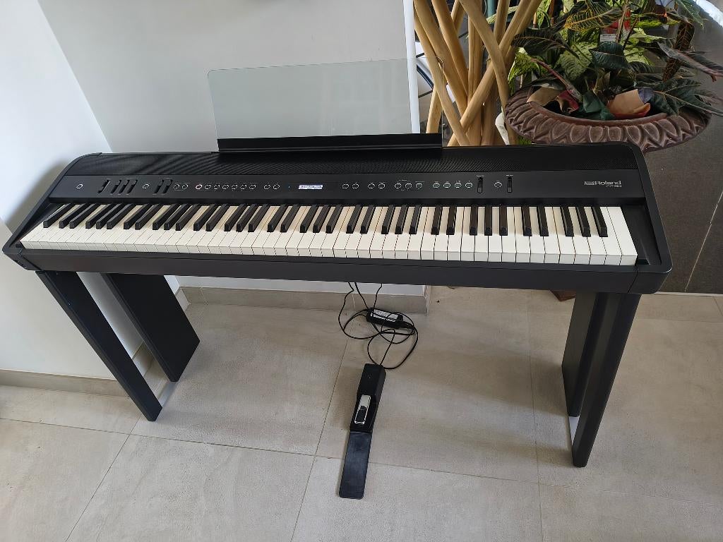 Roland FP-90 stage piano, Muziek en Instrumenten, Piano's, Gebruikt, Piano, Zwart, Ophalen