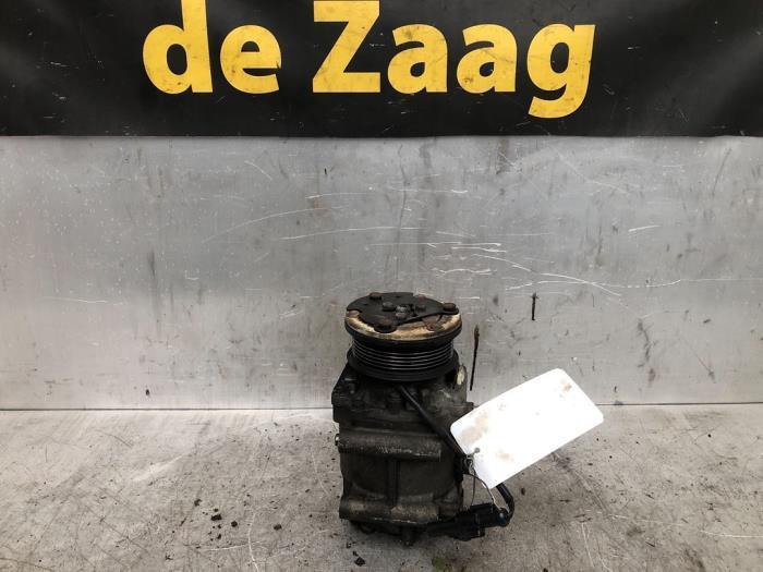 Pompe clim d'un Ford Fiesta, Autos : Pièces & Accessoires, Autres pièces automobiles, Ford, Utilisé, 3 mois de garantie, Enlèvement ou Envoi