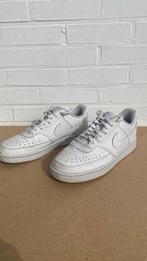 Witte Nike sneakers maat 40, Ophalen, Zo goed als nieuw, Sneakers