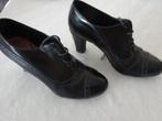 Zwarte dames veterschoen, Zwart, Ophalen of Verzenden, Zo goed als nieuw, Schoenen met hoge hakken