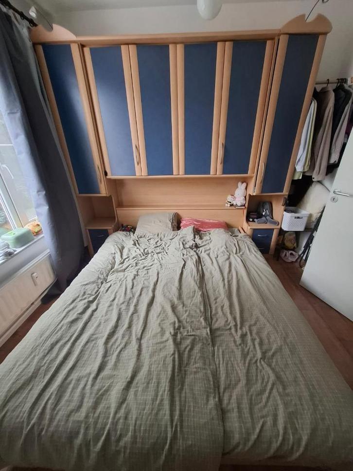 Bed (1.60m) + ombouwkast met veel bergruimte, Huis en Inrichting, Slaapkamer | Complete slaapkamers, Zo goed als nieuw, Tweepersoons