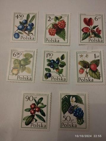 Timbres forêts. Pologne  disponible aux enchères