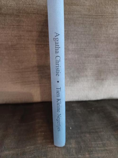 Tien kleine negertjes     (Agatha Christie), Livres, Littérature, Comme neuf, Enlèvement ou Envoi