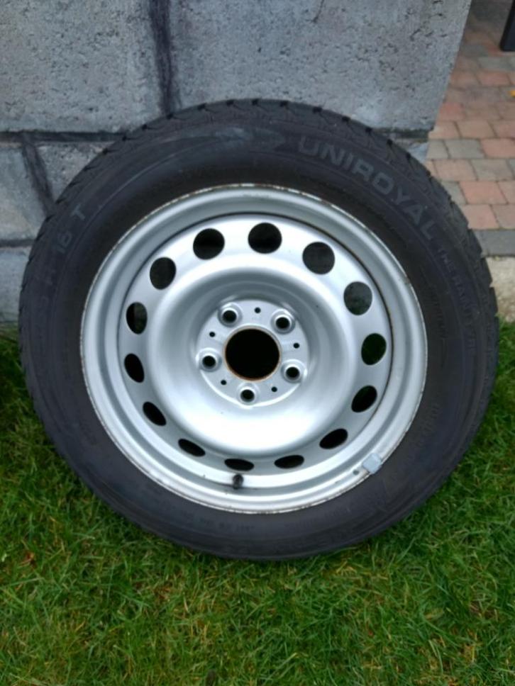 Winterbanden op velgen, Auto-onderdelen, Banden en Velgen, Banden en Velgen, Winterbanden, 16 inch, 205 mm, Personenwagen, Gebruikt
