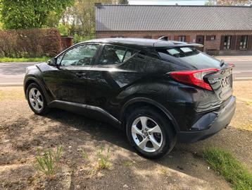 Te koop mooie Toyota c-hr benzine!!, Auto's, Voorwielaandrijving, Euro 5, Zwart, 4 cilinders