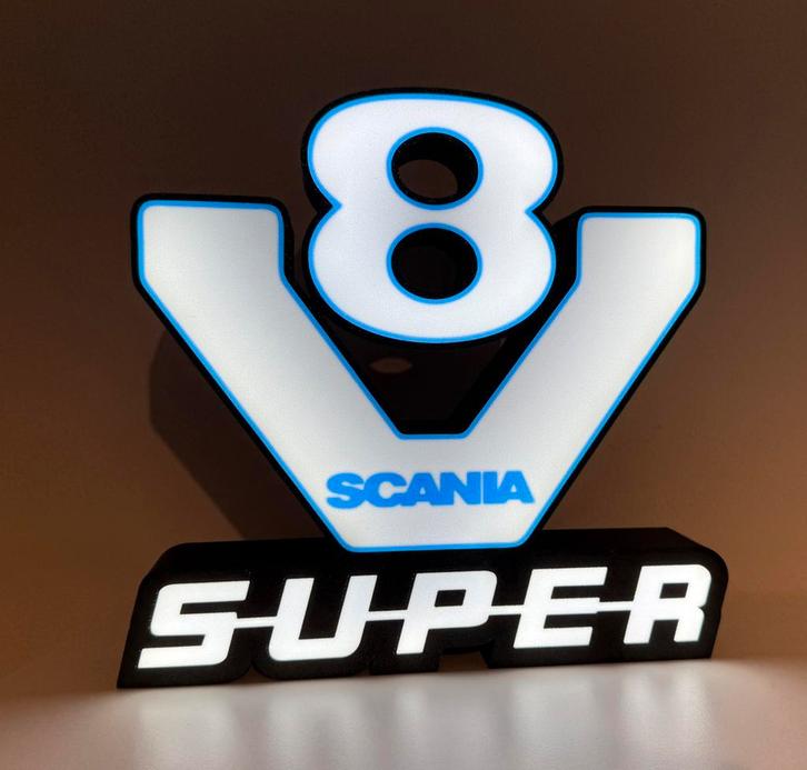 Boîtier d'éclairage Scania V8 avec éclairage LED lumineux. M, Collections, Marques & Objets publicitaires, Enlèvement ou Envoi