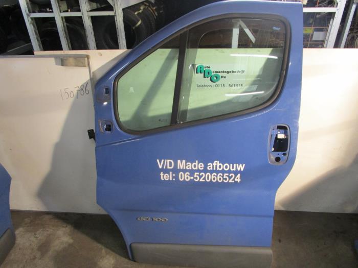 Portière 2portes gauche d'un Renault Trafic (Trafic 01-) (O, Autos : Pièces & Accessoires, Carrosserie & Tôlerie, Porte, Renault