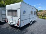 Magtige Mooie caravan met stappelbedjes, Standaardzit, Schokbreker, Dwars-stapelbed, 750 - 1000 kg