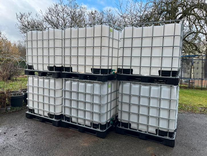 Cuves 1000L IBC – Idéales récupération eau de pluie, Jardin & Terrasse, Barils de pluie, Comme neuf, Bois, 150 litres ou plus