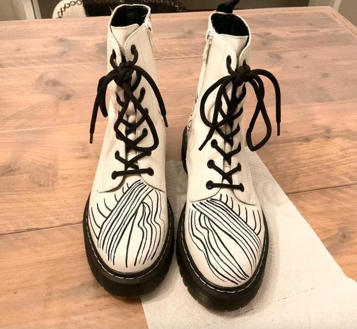 One-of-a-kind white ankle boots (size 40), Kleding | Dames, Schoenen, Gedragen, Lage of Enkellaarzen, Wit, Ophalen of Verzenden