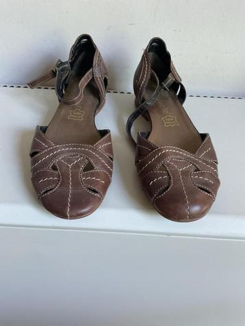 Lederen sandalen Caravelle , maat 37 beschikbaar voor biedingen
