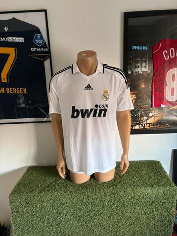 Real Madrid 2008-2009 thuisshirt beschikbaar voor biedingen