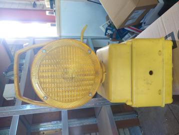 Signaallamp, werflamp beschikbaar voor biedingen