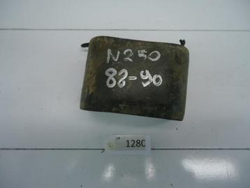 NX250 Dominator 1988 - 1990 Honda Beugel D1-33440 beschikbaar voor biedingen