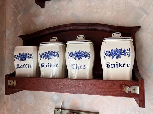 Decoratieve potten koffie, thee en suiker en kruidenrekje, Antiek en Kunst, Curiosa en Brocante, Ophalen