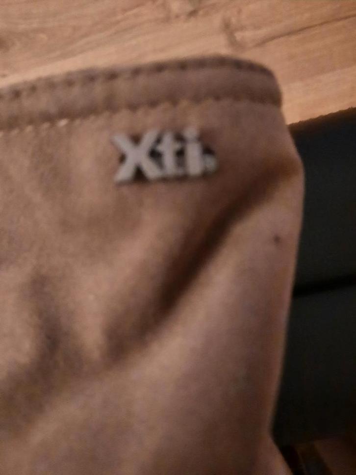 Laarzen, Kleding | Dames, Schoenen, Zo goed als nieuw, Hoge laarzen, Bruin, Ophalen of Verzenden