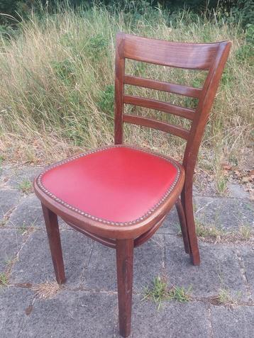 17 cafe stoelen ORGINEEL HUTTEN met nails thonet bentwood disponible aux enchères