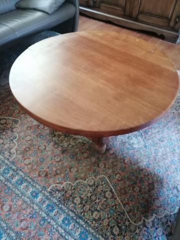 Eiken salontafel beschikbaar voor biedingen