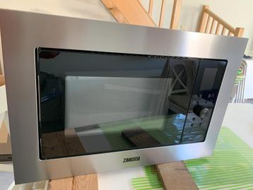 MICROGOLF COMBI Inbouw, Elektronische apparatuur, Microgolfovens, Ophalen, Nieuw, Inbouw, Draaiplateau