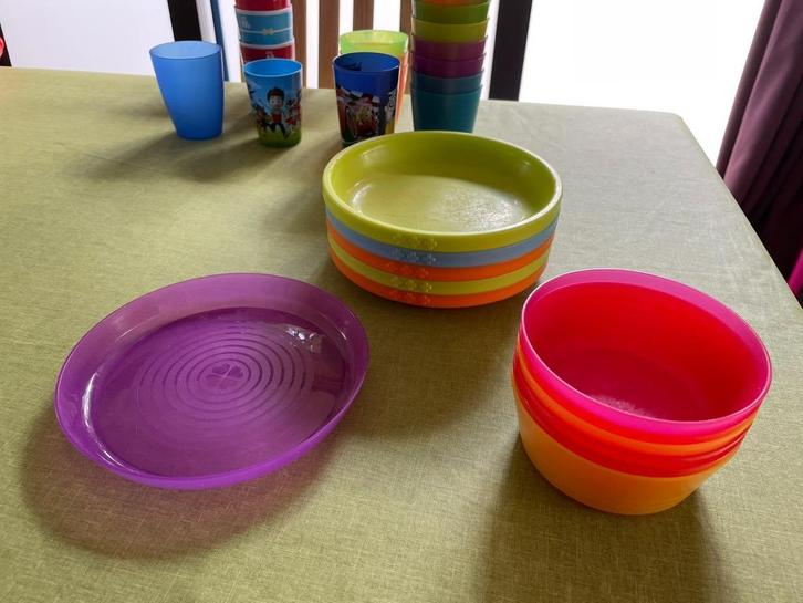 Plastic drinkbekers, bordjes en potjes (kinderen) IKEA, Kinderen en Baby's, Overige Kinderen en Baby's, Gebruikt, Ophalen