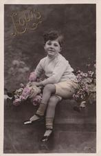FANTASIE - Kindje zit naast Rozen + 115 Jaar oud !, Verzamelen, Postkaarten | Themakaarten, Verzenden, Voor 1920, Gelopen, Overige thema's