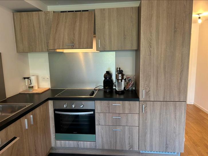 Kleine compacte keuken inclusief Zanussi-apparaten, Huis en Inrichting, Keuken | Complete keukens, Zo goed als nieuw, Ophalen