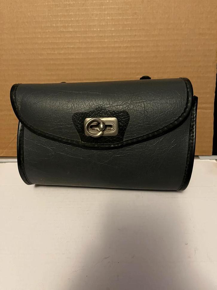 A vendre sacoche rétro pour cyclomoteur ou vélo, Vélos & Vélomoteurs, Cyclomoteurs | Oldtimers & Ancêtres, Envoi