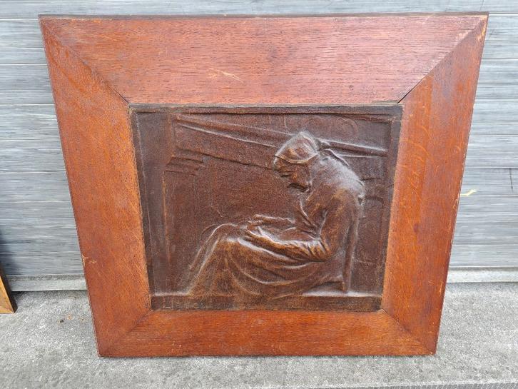 plaque en bronze l aieule signe Godefroid Devreese, Antiquités & Art, Antiquités | Bronze & Cuivre, Bronze, Enlèvement ou Envoi