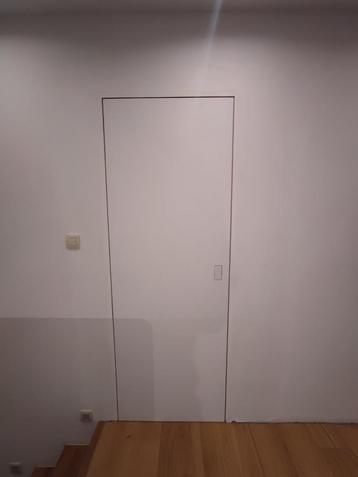 Porte intérieure - Poignée et charnières invisibles - Droite beschikbaar voor biedingen