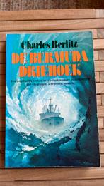 De Bermuda Driehoek - Charles Berlitz, Boeken, Ophalen of Verzenden, Gelezen