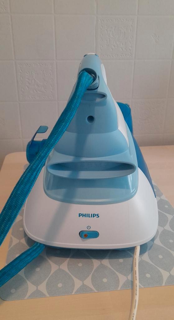 Centrale fer a vapeur philips 4,5bar+bidon d'eau a saisir ↙️, Electroménager, Fers à repasser & Planches à repasser, Comme neuf